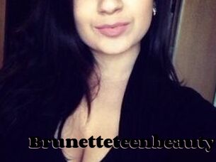 Brunetteteenbeauty