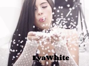 LyaWhite