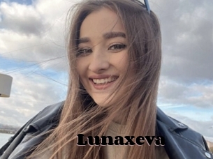 Lunaxeva