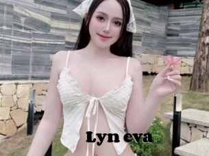 Lyn_eva